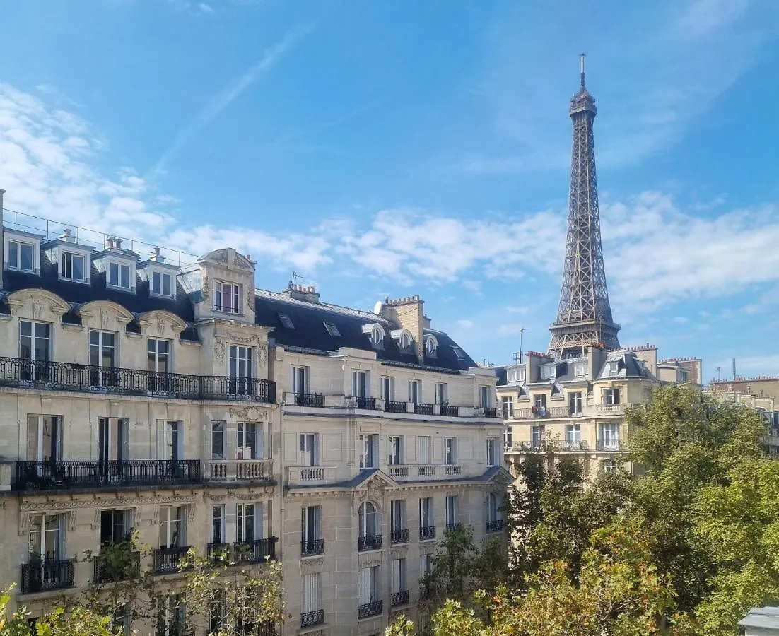 Eiffel Kensington Hotel Paris