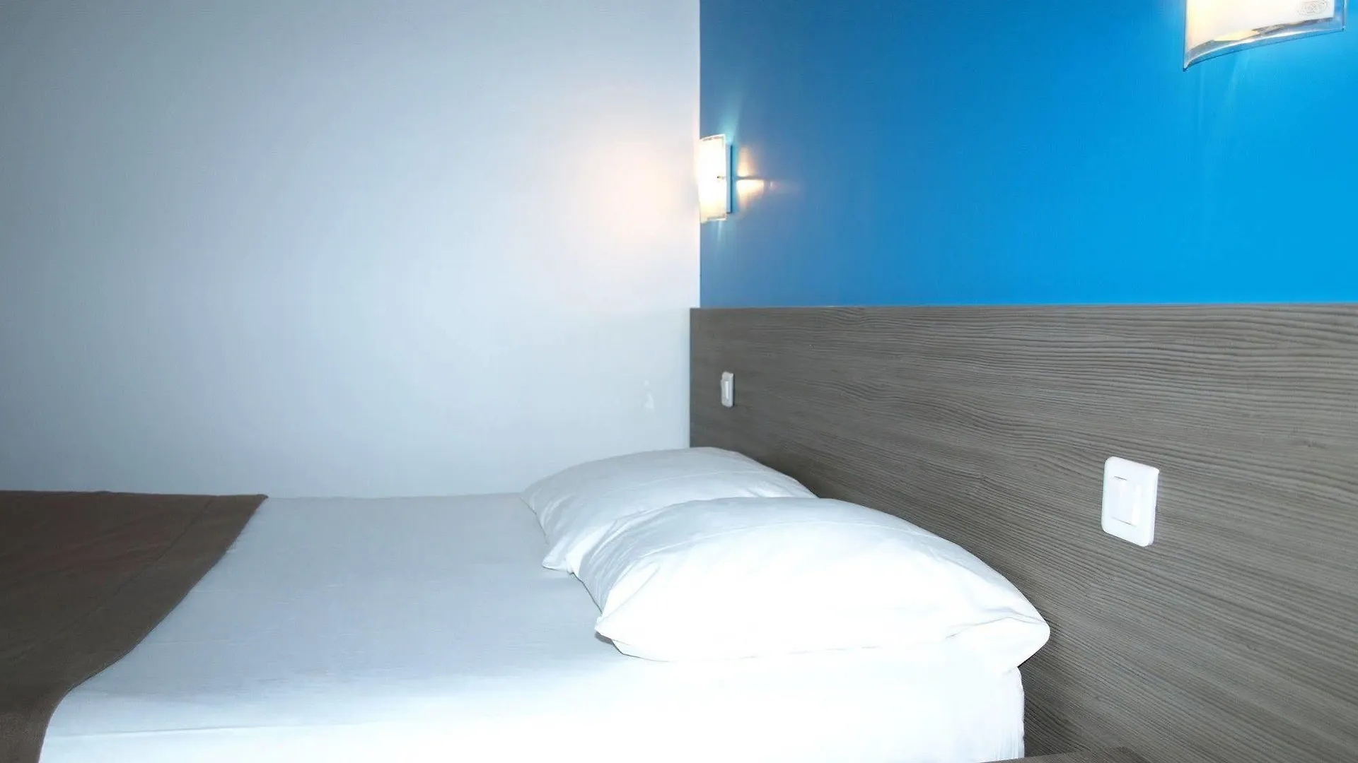 Eiffel Kensington Hotell
