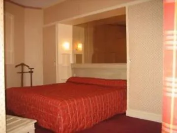 Eiffel Kensington Hotell 2*